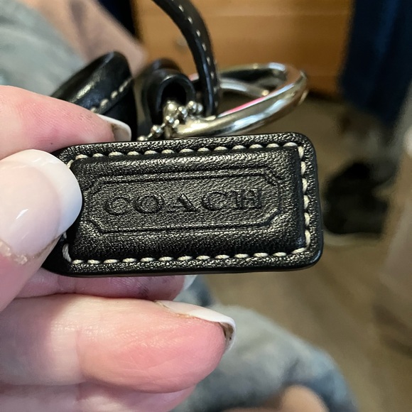 Vintage Coach Black Leather Hobo Shoulder Bag - Picture 4 of 8